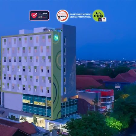 Zest Parang Raja Solo By Swiss-Belhotel International Bonorejo Buitenkant foto
